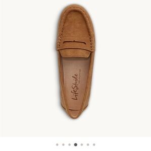 Tan sueded life stride loafers